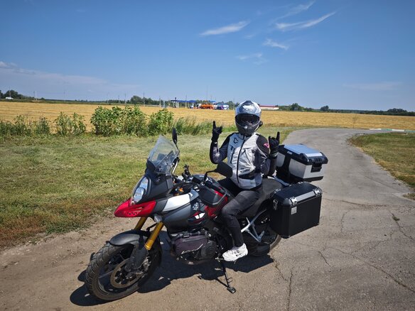 2015 Suzuki V-Strom 1000, красный, 890000 рублей - вид 5
