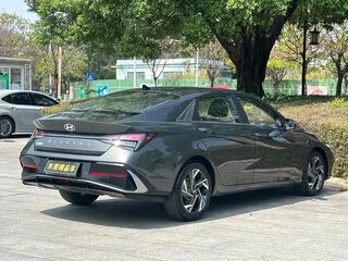 2023 Hyundai Elantra VII (CN7) Рестайлинг, серый, 1450000 рублей, вид 3