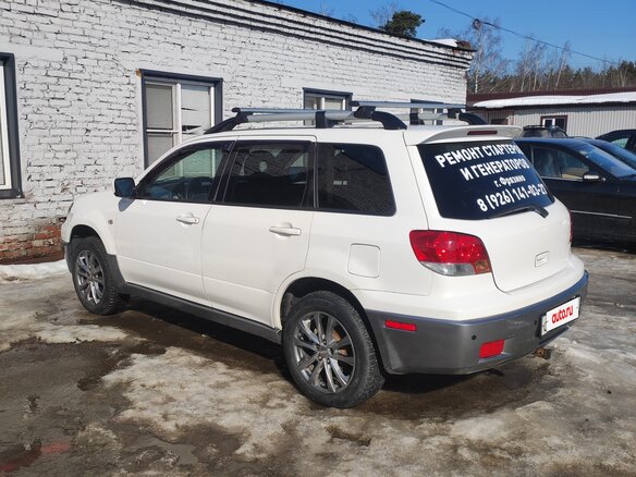 2003 Mitsubishi Outlander I, белый, 690000 рублей - вид 7