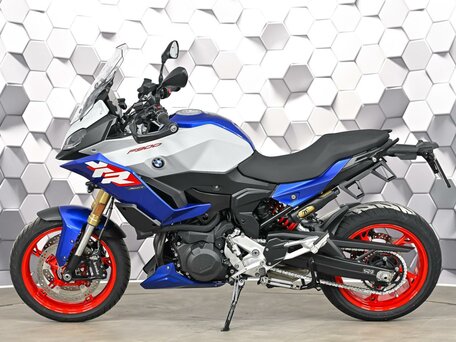 2025 BMW F 900 XR, белый, 1339000 рублей, вид 4