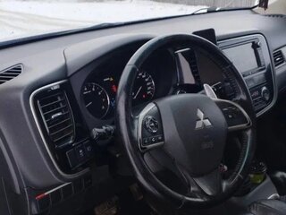 2013 Mitsubishi Outlander III, чёрный, 1390000 рублей, вид 4