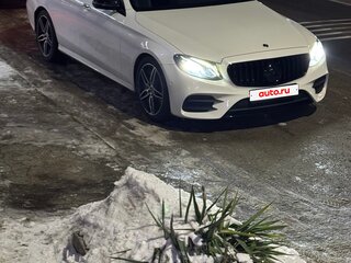 2017 Mercedes-Benz E-Класс 400 V (W213, S213, C238), белый, 3250000 рублей, вид 1