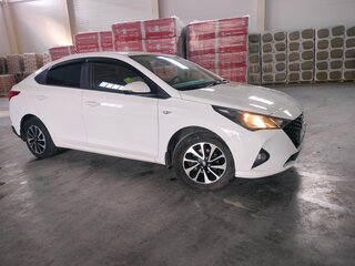 2022 Hyundai Solaris II Рестайлинг, белый, 1690000 рублей, вид 3