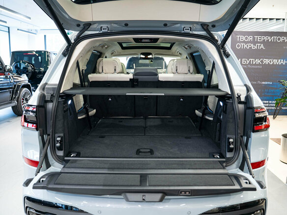 2025 BMW X7 40d I (G07) Рестайлинг, серый - вид 34