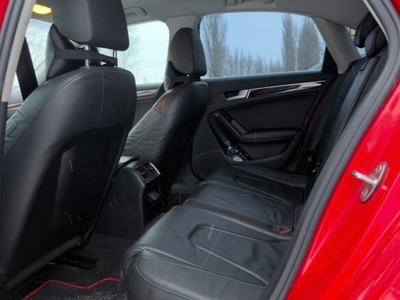 2009 Audi A4 IV (B8), красный, 740000 рублей - вид 22