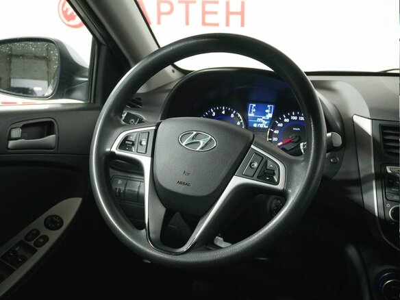 2016 Hyundai Solaris I Рестайлинг, серебристый - вид 15