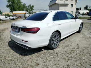 2022 Mercedes-Benz E-Класс 200 V (W213, S213, C238) Рестайлинг, белый, 4750000 рублей, вид 3