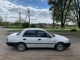 1995 Nissan Sunny N14, белый, 290000 рублей, вид 2