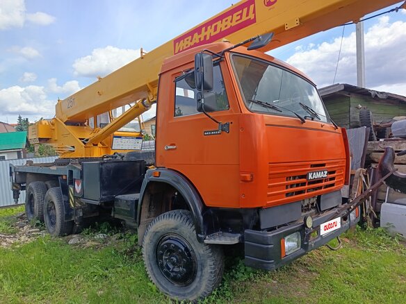 2009 Ивановец КС-54711-1, оранжевый, 2500000 рублей