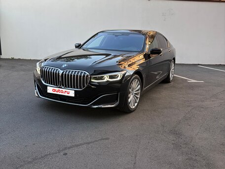 2021 BMW 7 серии 740d xDrive VI (G11/G12) Рестайлинг, чёрный, 7000000 рублей, вид 1