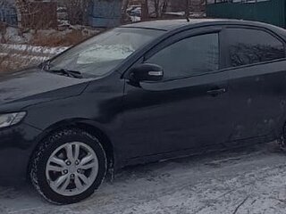 2010 Kia Cerato 5-speed II, чёрный, 500000 рублей, вид 2