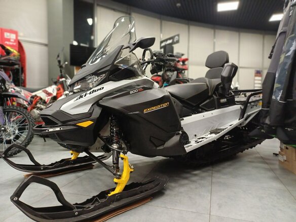 2025 Ski-Doo Expedition, серый, 2600000 рублей - вид 1