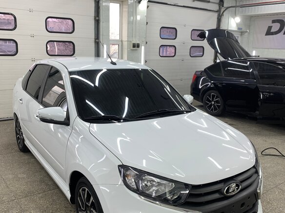 2024 Lada (ВАЗ) Granta Sportline I Рестайлинг, белый, 1000000 рублей - вид 1