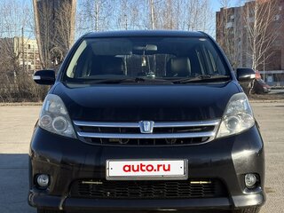2013 Toyota ISis I Рестайлинг, чёрный, 1230000 рублей, вид 1