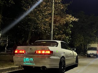 1996 Toyota Mark II VIII (X100), белый, 1250000 рублей, вид 5