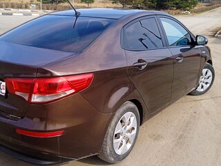 2016 Kia Rio III Рестайлинг, коричневый, 650000 рублей, вид 5