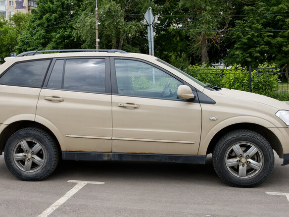 2010 SsangYong Kyron I Рестайлинг, белый, 690000 рублей - вид 9