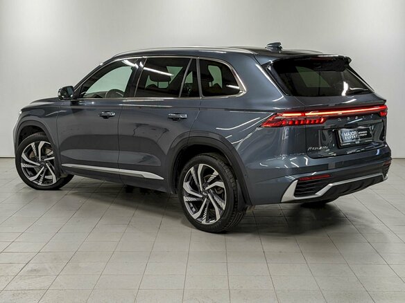 2023 Geely Monjaro I, серый, 2440000 рублей - вид 6