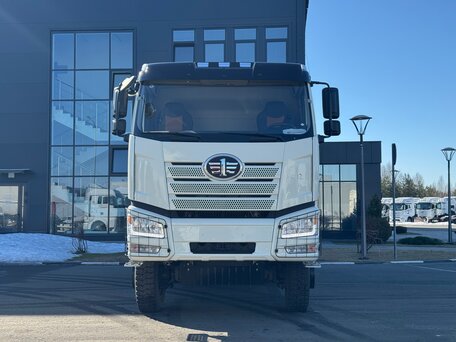 2025 FAW J6 CA3250, белый, 12300000 рублей, вид 2