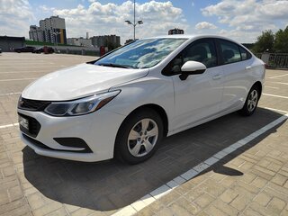 2017 Chevrolet Cruze II, белый, 890000 рублей, вид 2