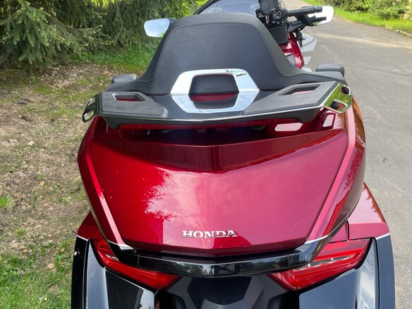 2018 Honda GL 1800 Gold Wing, красный, 2540000 рублей - вид 3