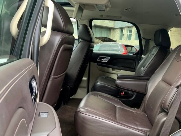 2011 Cadillac Escalade III, чёрный, 1955555 рублей - вид 16
