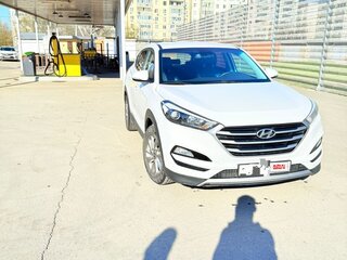 2017 Hyundai Tucson III, белый, 1800000 рублей, вид 4