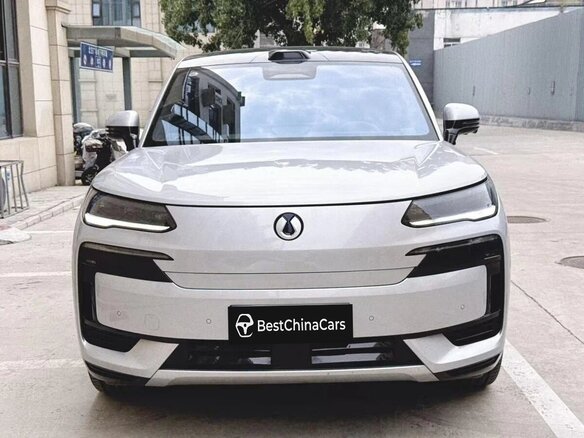 2026 Denza N9 75.3 kWh, белый, 11600000 рублей - вид 1