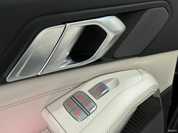 2025 BMW X7 40i I (G07) Рестайлинг, чёрный, 13758000 рублей - вид 24