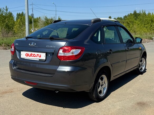 2015 Lada (ВАЗ) Granta I, серый, 400000 рублей - вид 2
