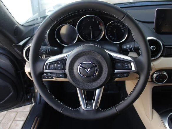 2026 Mazda MX-5 IV (ND), серый, 4871846 рублей - вид 9