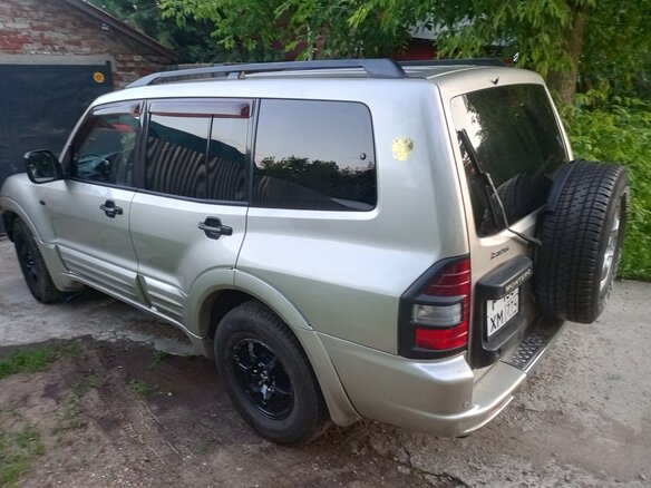 2000 Mitsubishi Montero III, серый, 650000 рублей - вид 3