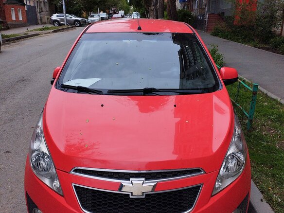 2011 Chevrolet Spark III, красный, 700000 рублей