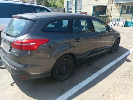2017 Ford Focus III Рестайлинг, серый, 871000 рублей, вид 5