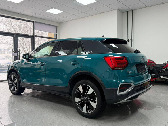 2021 Audi Q2 L 35 TFSI I Рестайлинг, зелёный, 1993000 рублей - вид 5