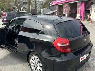 2011 BMW 1 серии 116i I (E81/E82/E87/E88) Рестайлинг, чёрный, 735000 рублей, вид 3