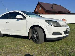 2010 Opel Astra GTC H Рестайлинг, белый, 450000 рублей, вид 1