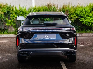 2025 Exeed RX, чёрный, 4950000 рублей, вид 5