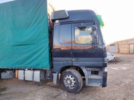1998 Mercedes-Benz Actros, синий, 1400000 рублей, вид 5