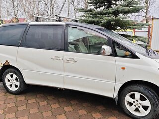 2001 Toyota Estima II, белый, 590000 рублей, вид 3