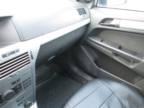 2012 Opel Astra H Рестайлинг, белый, 660000 рублей - вид 12