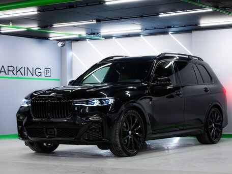 2020 BMW X7 40i I (G07), чёрный, 8800000 рублей, вид 4