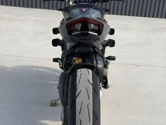 2024 Ducati Streetfighter V4, чёрный, 2350000 рублей - вид 5