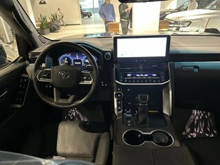 2026 Toyota Land Cruiser 300 Series, чёрный, 14190000 рублей, вид 4