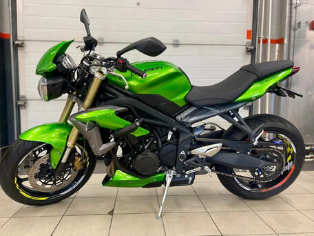 2013 Triumph Speed Triple, зелёный, 700000 рублей, вид 2