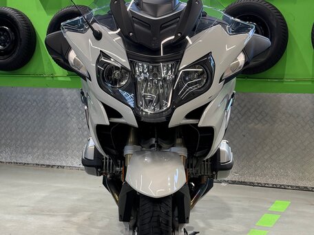 2017 BMW R 1200 RT, белый, 1430000 рублей, вид 4
