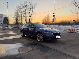 2021 Skoda Octavia IV (A8), синий, 2390000 рублей, вид 4