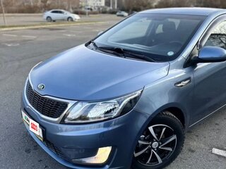 2013 Kia Rio 5-speed III, голубой, 735000 рублей, вид 2