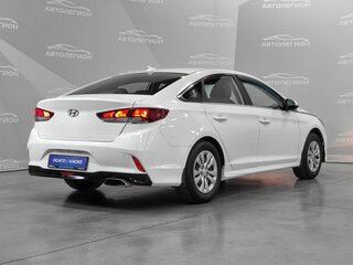 2019 Hyundai Sonata VII (LF) Рестайлинг, белый, 1300000 рублей, вид 5