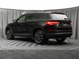 2021 Skoda Kodiaq I Рестайлинг, чёрный, 3150000 рублей, вид 4